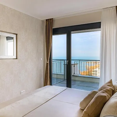 Mf Lux Penthouse *