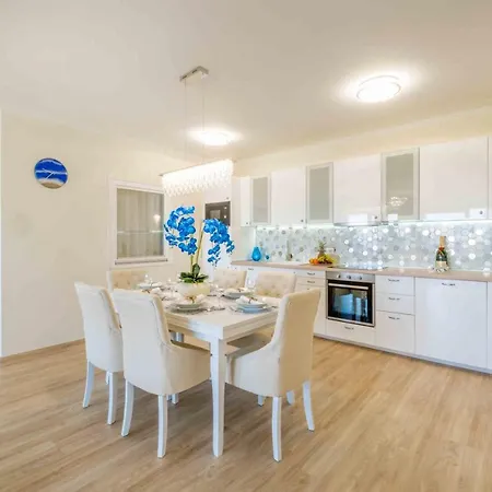 Mf Lux Penthouse * Siófok